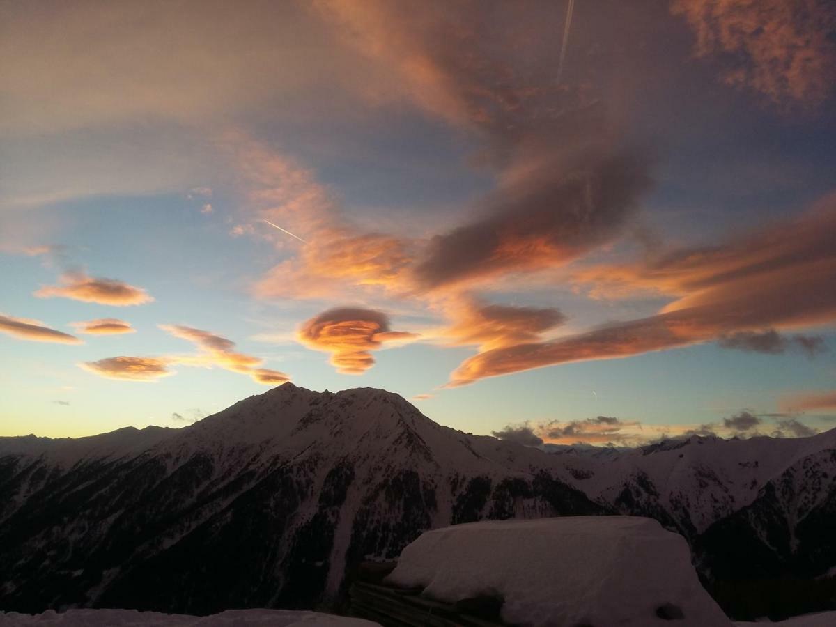 Gastehaus Hanser Kals-am Großglockner Buitenkant foto