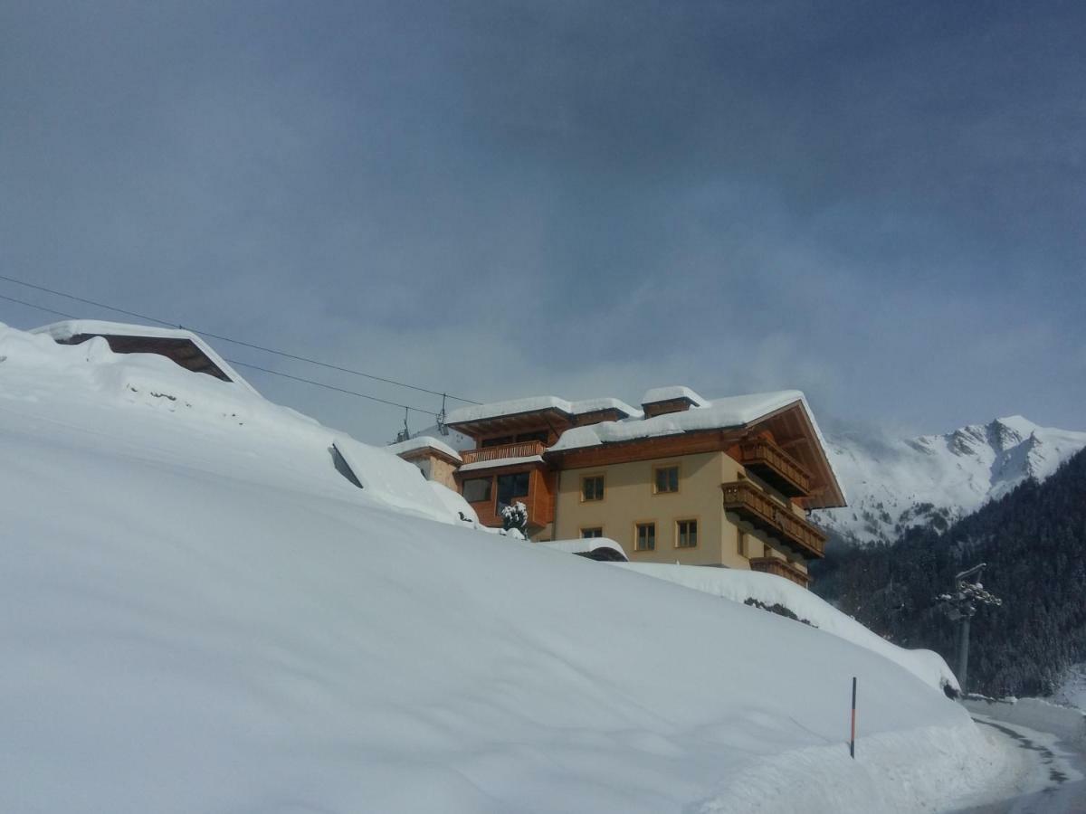 Gastehaus Hanser Kals-am Großglockner Buitenkant foto